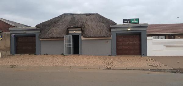Property For Sale in Tsakane, Tsakane